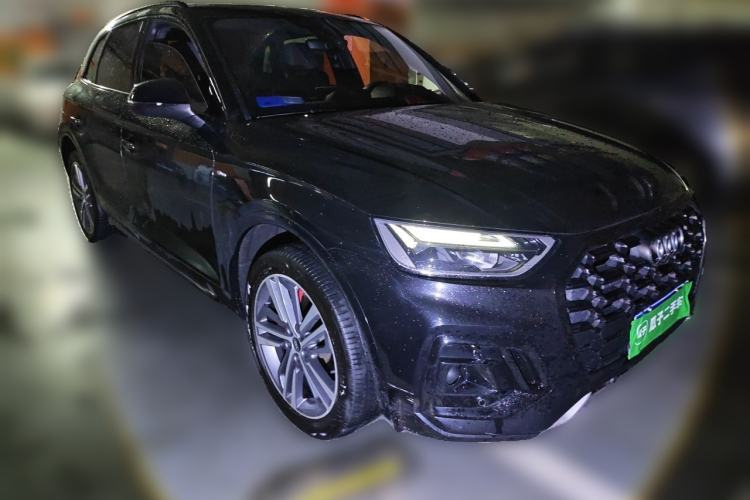 Used Audi Q5L 2023 40T Luxury Dynamic Model Front Right 45 Deg