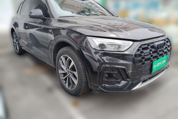 Used Audi Q5L 2023 40T Luxury Dynamic Model Front Right 45 Deg