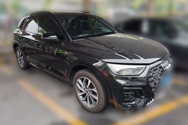 Used Audi Q5L 2023 40T Luxury Dynamic Model Front Right 45 Deg