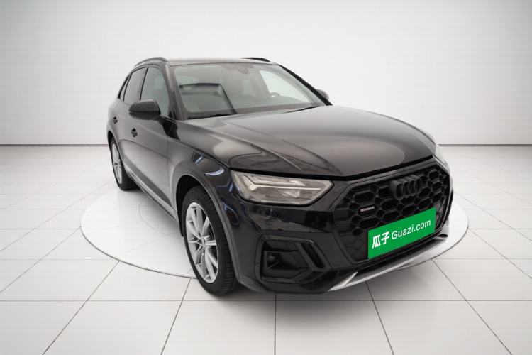 Used Audi Q5L 2023 40T Luxury Dynamic Model Front Right 45 Deg