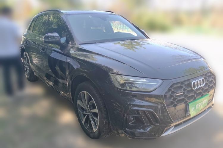 Used Audi Q5L 2023 40T Luxury Dynamic Model Front Right 45 Deg