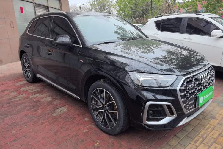Used Audi Q5L 2023 40T Fashionable and Dynamic Edition Front Right 45 Deg