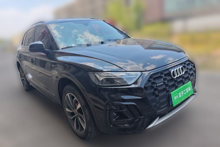 Used Audi Q5L 2023 40T Luxury Dynamic Model Front Right 45 Deg