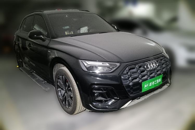 Used Audi Q5L 2023 45T Luxury Dynamic Model Front Right 45 Deg