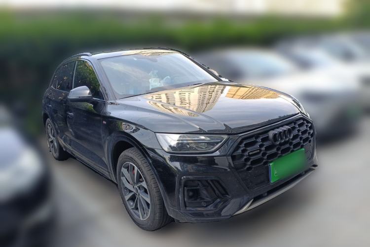 Used Audi Q5L 2023 40T Luxury Dynamic Model Front Right 45 Deg