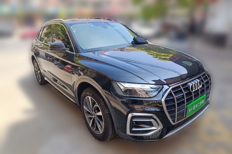 Used Audi Q5L 2023 40T Luxury Elegant Model Front Right 45 Deg