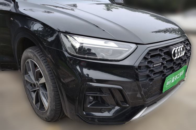 Used Audi Q5L 2023 40T Luxury Elegant Model Front Right 45 Deg