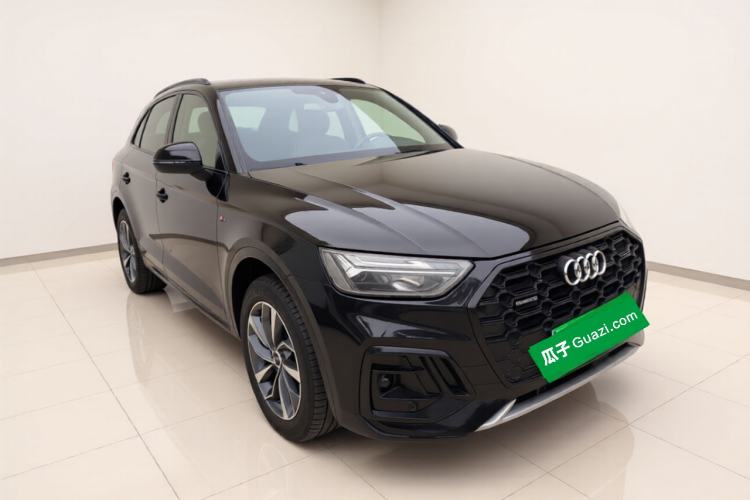 Used Audi Q5L 2023 40T Luxury Dynamic Model Front Right 45 Deg