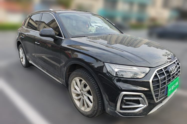 Used Audi Q5L 2023 40T Luxury Elegant Model Front Right 45 Deg