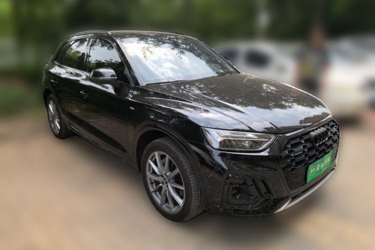 Used Audi Q5L 2023 40T Luxury Dynamic Model Front Right 45 Deg