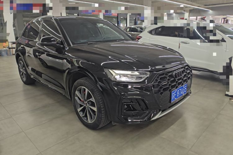 Used Audi Q5L 2023 40T Luxury Dynamic Model Front Right 45 Deg