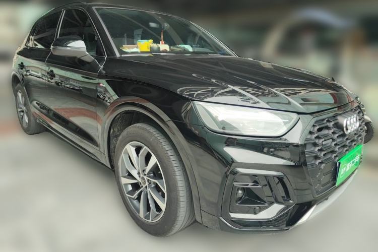 Used Audi Q5L 2023 40T Luxury Dynamic Model Front Right 45 Deg