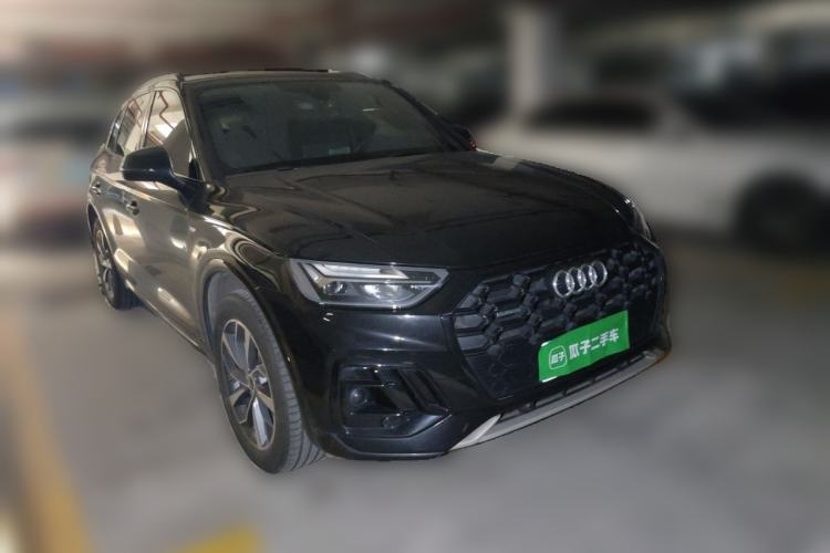 Used Audi Q5L 2023 40T Luxury Dynamic Model Front Right 45 Deg