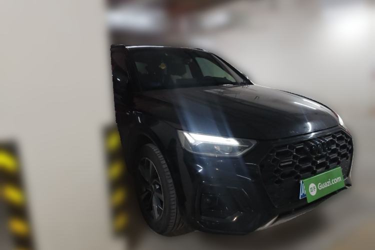 Used Audi Q5L 2023 40T Luxury Dynamic Model Front Right 45 Deg
