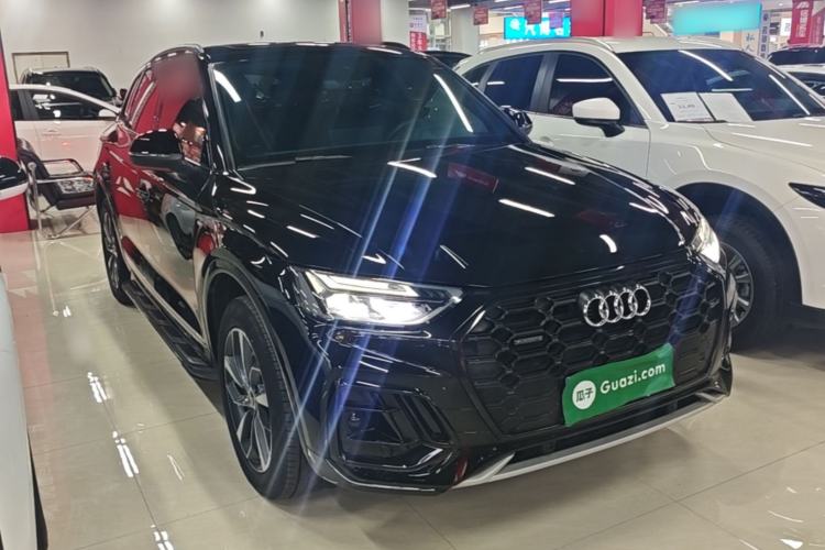 Used Audi Q5L 2023 40T Luxury Dynamic Model Front Right 45 Deg