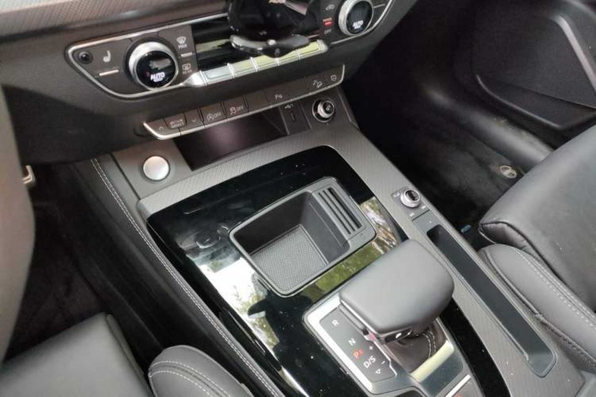 Used Audi Q5L 2023 40T Luxury Dynamic Model Gear Lever
