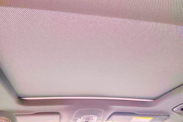 Used Audi Q5L 2023 40T Luxury Dynamic Model Headliner