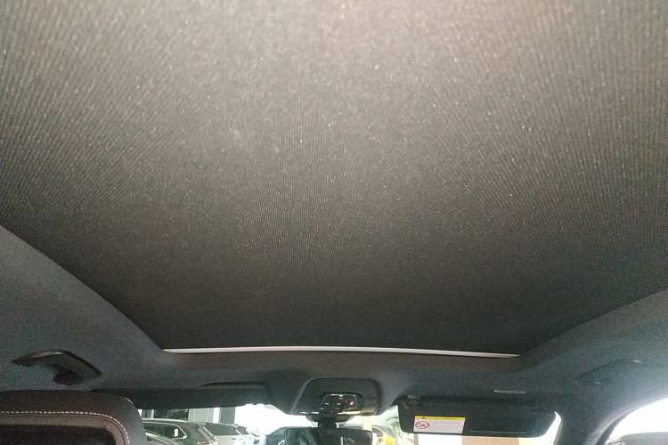 Used Audi Q5L 2023 40T Luxury Dynamic Model Headliner