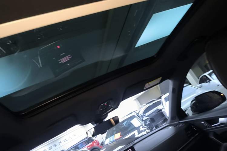 Used Audi Q5L 2023 45T Luxury Dynamic Model Headliner