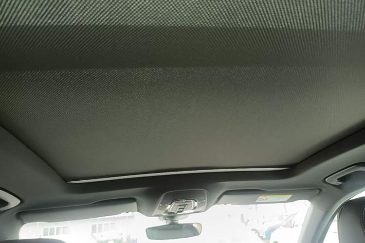 Used Audi Q5L 2023 40T Luxury Dynamic Model Headliner