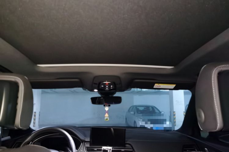 Used Audi Q5L 2023 40T Luxury Dynamic Model Headliner