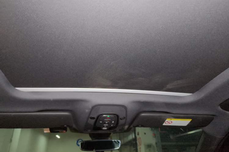 Used Audi Q5L 2023 40T Luxury Dynamic Model Headliner