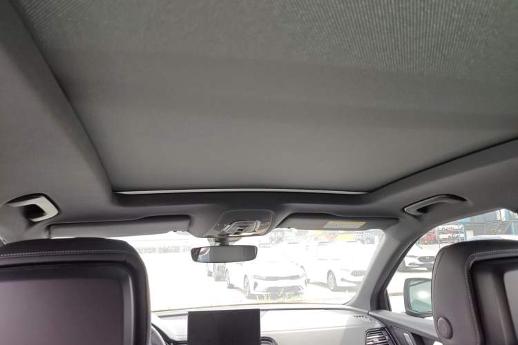 Used Audi Q5L 2023 40T Luxury Dynamic Model Headliner