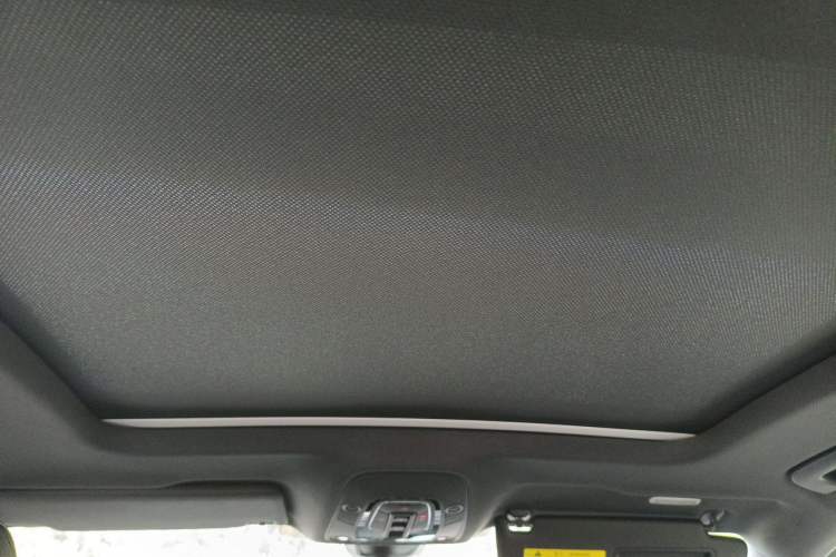 Used Audi Q5L 2023 45T Luxury Dynamic Model Headliner
