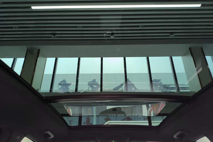 Used Audi Q5L 2023 40T Luxury Dynamic Model Headliner