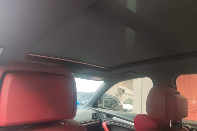 Used Audi Q5L 2023 40T Luxury Dynamic Model Headliner