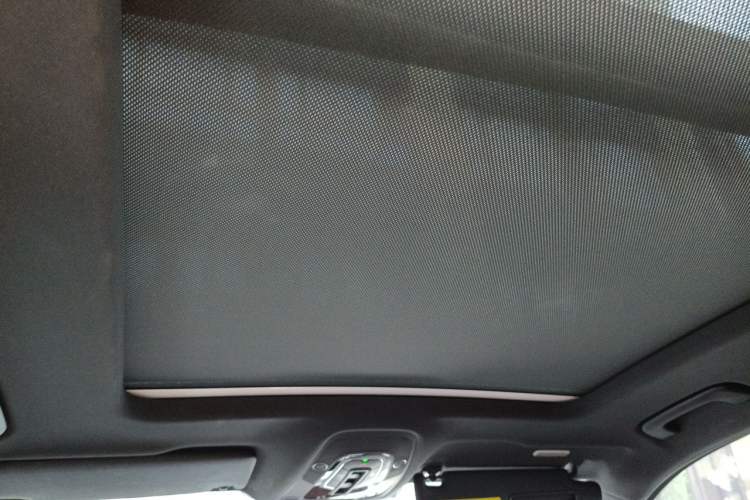 Used Audi Q5L 2023 40T Luxury Dynamic Model Headliner