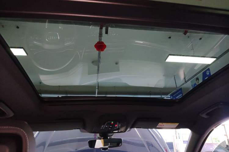 Used Audi Q5L 2023 40T Luxury Dynamic Model Headliner
