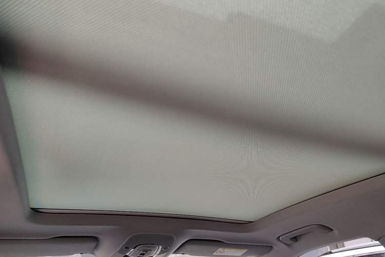 Used Audi Q5L 2023 40T Luxury Elegant Model Headliner