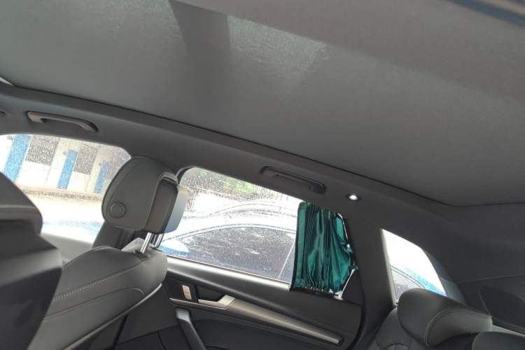Used Audi Q5L 2023 45T Luxury Dynamic Model Headliner