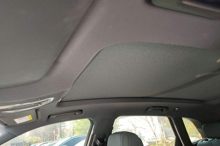 Used Audi Q5L 2023 40T Luxury Dynamic Model Headliner