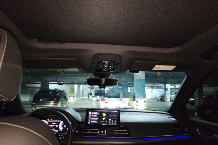 Used Audi Q5L 2023 40T Luxury Dynamic Model Headliner