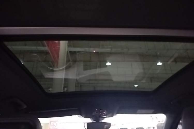 Used Audi Q5L 2023 40T Luxury Dynamic Model Headliner