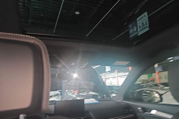 Used Audi Q5L 2023 40T Luxury Dynamic Model Headliner