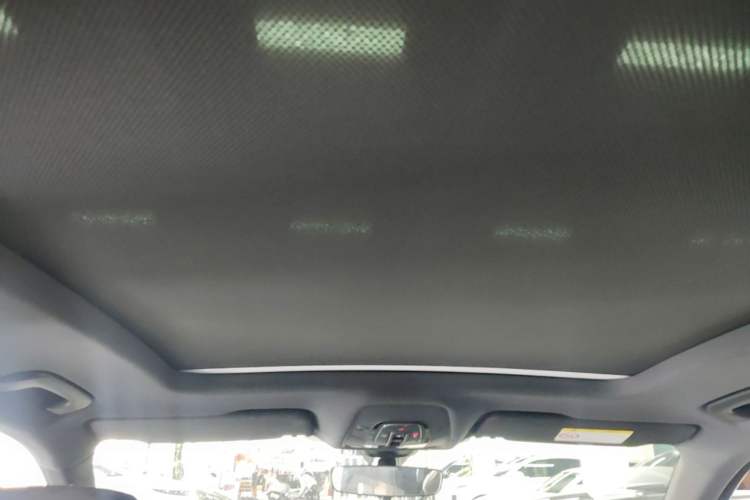 Used Audi Q5L 2023 40T Luxury Dynamic Model Headliner