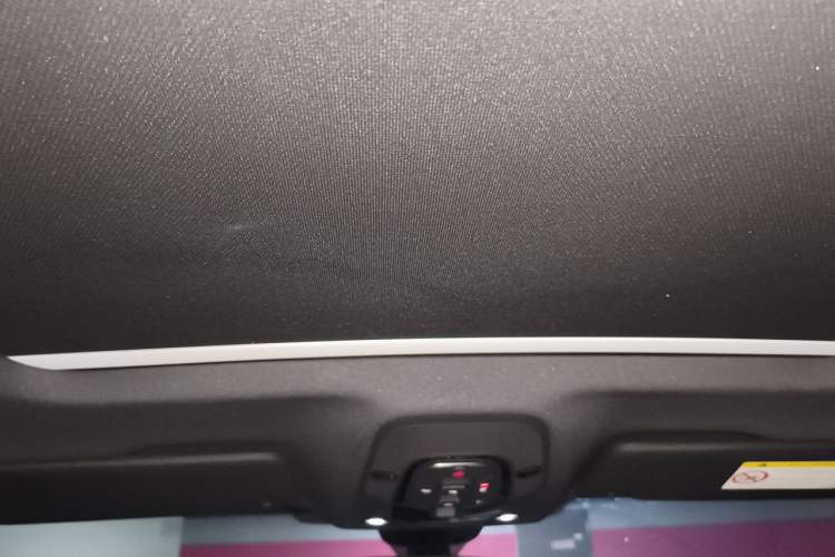 Used Audi Q5L 2023 40T Luxury Dynamic Model Headliner