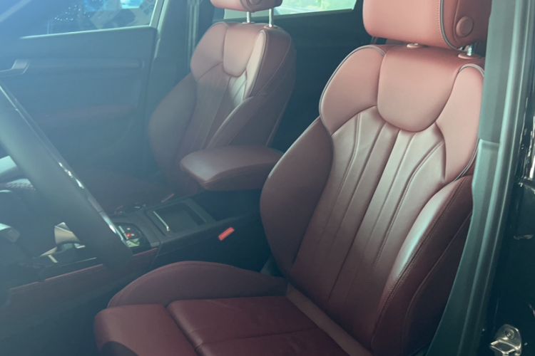 Used Audi Q5L 2023 40T Luxury Dynamic Model Interior 1