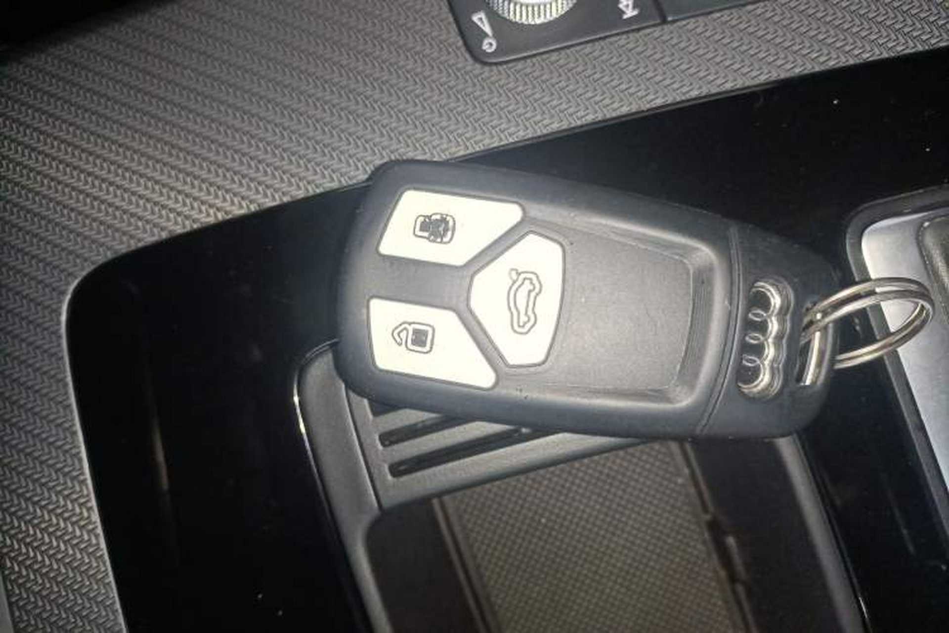 Used Audi Q5L 2023 40T Luxury Dynamic Model Interior 1