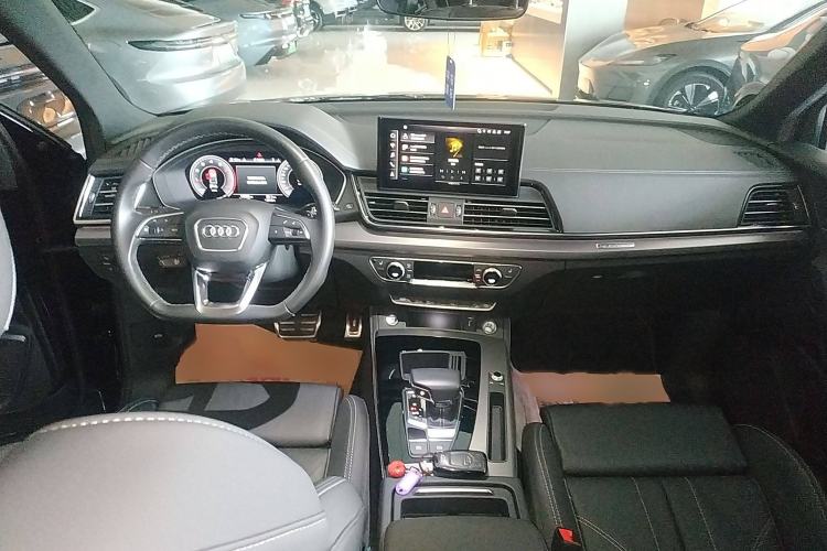 Used Audi Q5L 2023 40T Luxury Dynamic Model Interior 2