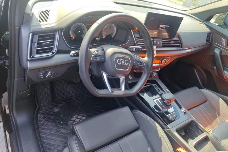 Used Audi Q5L 2023 40T Luxury Dynamic Model Interior 2