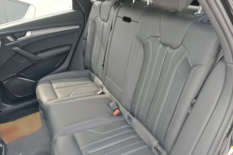 Used Audi Q5L 2023 40T Luxury Dynamic Model Interior 2