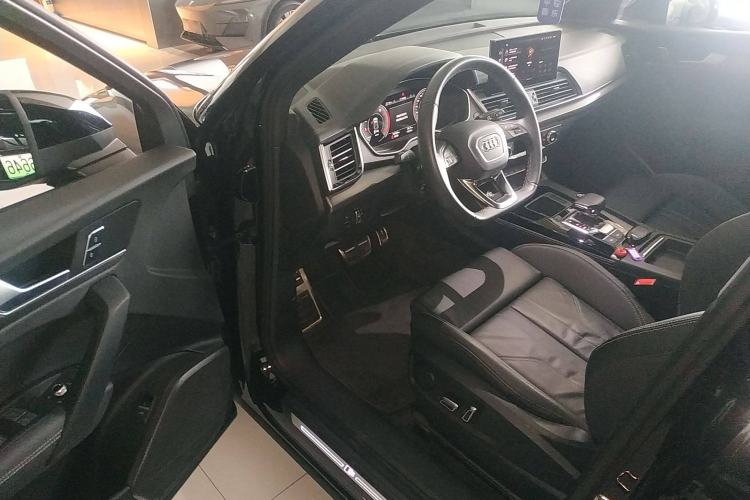 Used Audi Q5L 2023 40T Luxury Dynamic Model Interior 3