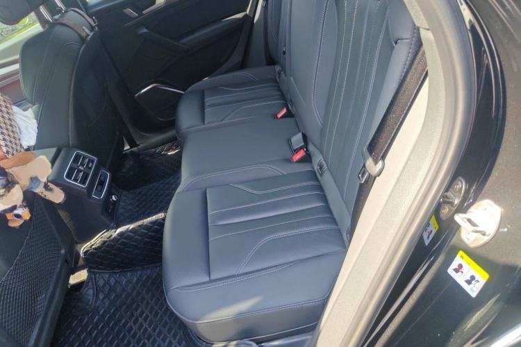 Used Audi Q5L 2023 40T Luxury Dynamic Model Interior 4