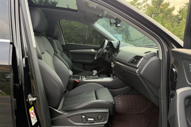 Used Audi Q5L 2023 40T Fashionable and Dynamic Edition Interior 5