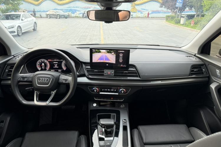 Used Audi Q5L 2023 40T Fashionable and Dynamic Edition Interior 7