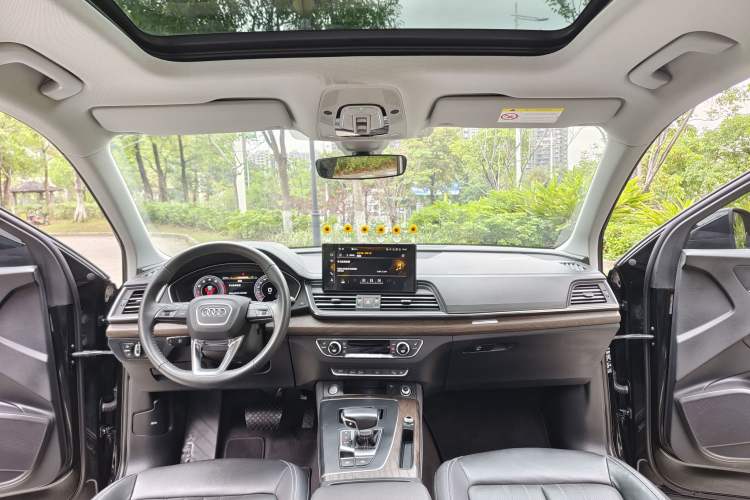 Used Audi Q5L 2023 40T Luxury Elegant Model Interior 7